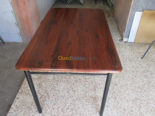 fabrication de chaise et table scolair