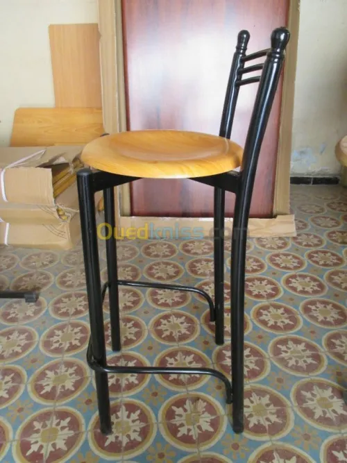 fabrication de chaise et table scolair
