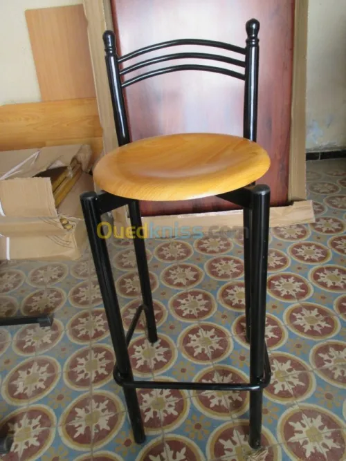 fabrication de chaise et table scolair