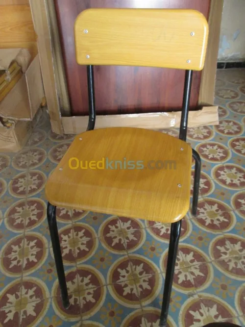 fabrication de chaise et table scolair