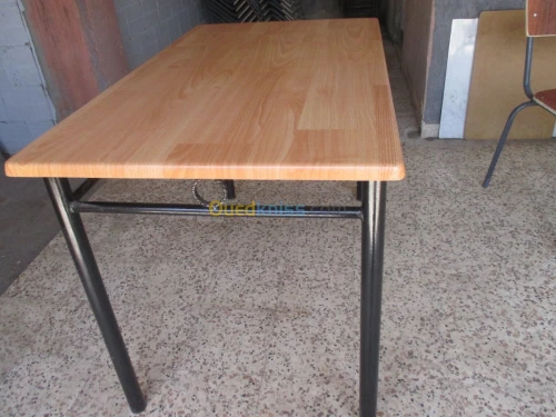 fabrication de chaise et table scolair