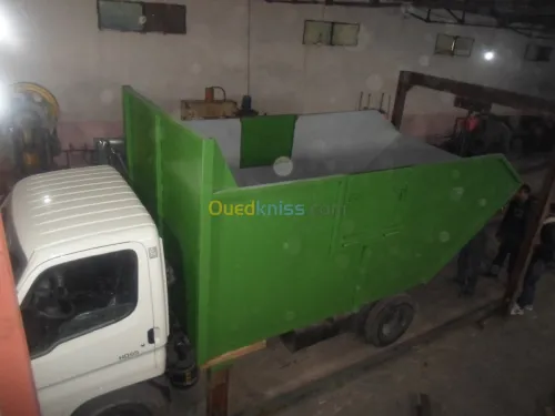 Fabrication des poubelles métalliques