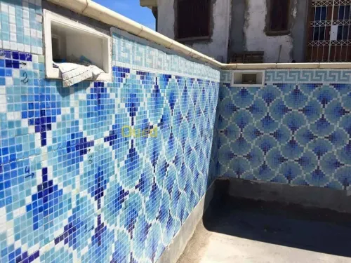 Piscine hammam mosquée motifs en mosaï