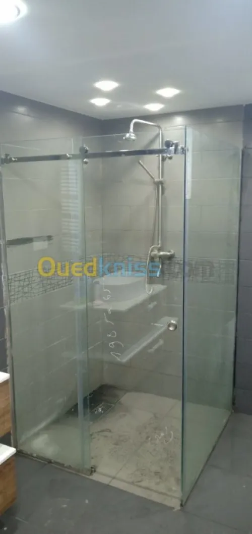 CABINE DE DOUCHE 