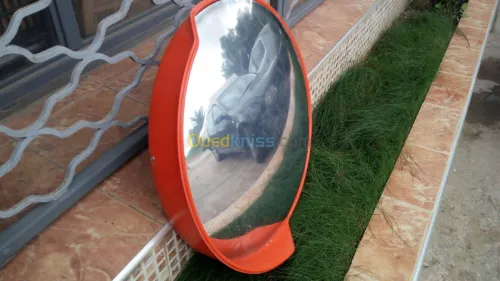 LAMPE A ENERGIE  SOLAIRE