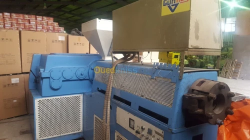 Production plastique visse 100