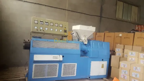 Production plastique visse 100