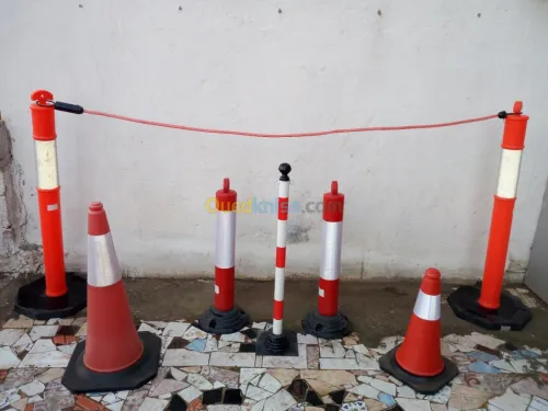 BALISE POUR  TRAVAUX DE CHANTIER