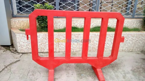 BALISE POUR  TRAVAUX DE CHANTIER