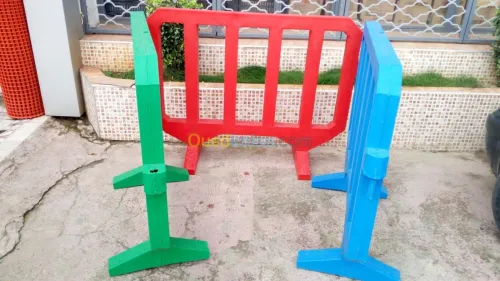 BALISE POUR  TRAVAUX DE CHANTIER