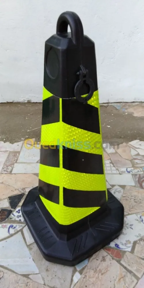 BALISE POUR  TRAVAUX DE CHANTIER