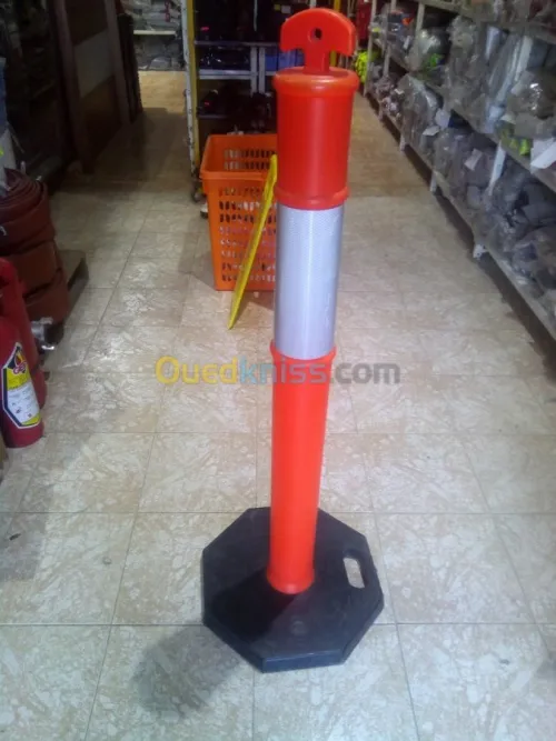 BALISE POUR  TRAVAUX DE CHANTIER