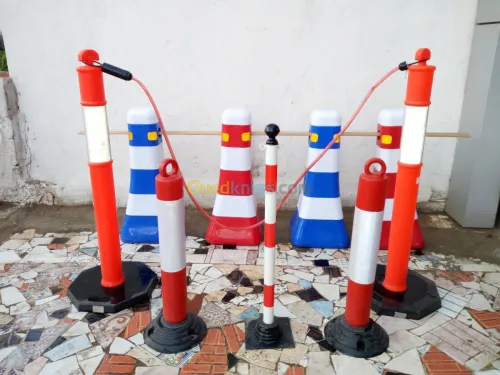 BALISE POUR  TRAVAUX DE CHANTIER