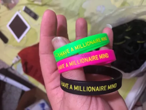 Bracelet silicone et port clé. 3D & 2d