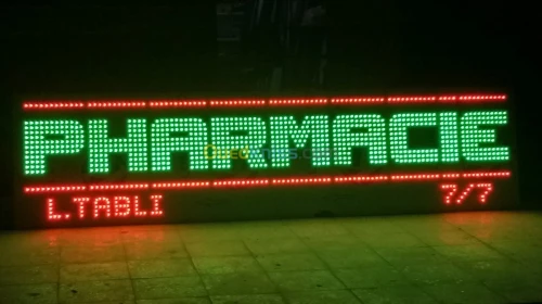 afficheurs et panneaux publicitair LED