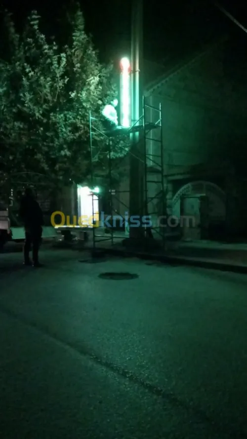 afficheurs et panneaux publicitair LED