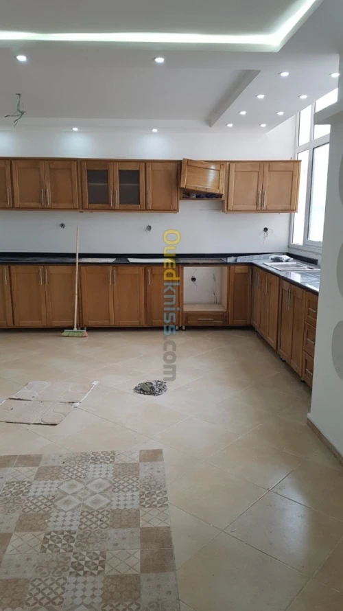 Vente Appartement F5 Jijel Jijel