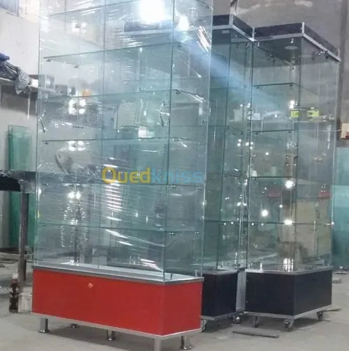 vitrine de façade en verre trempé 