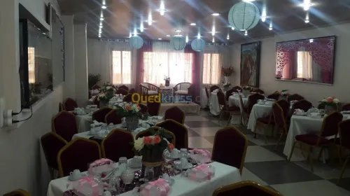 Salle de dîner de fête 