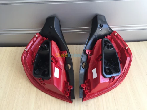Stop arriere Renault Clio 3