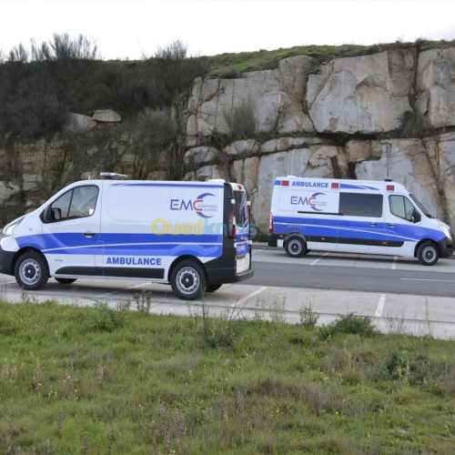 AMBULANCE/TRANSPOT SANITAIRE