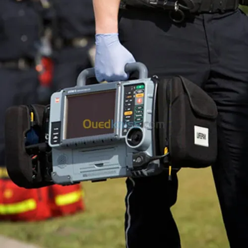 AMBULANCE/TRANSPOT SANITAIRE