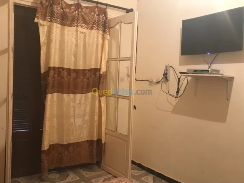 Location Appartement F2 Oran Ain el turck