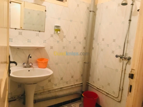 Location Appartement F2 Oran Ain el turck