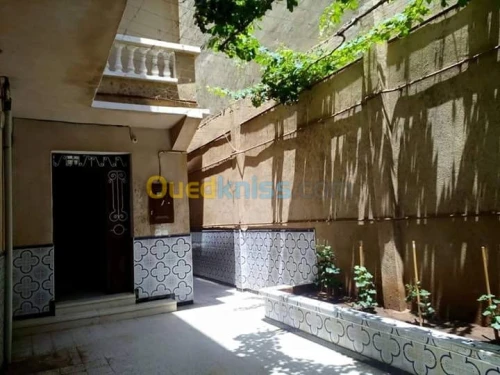 Location Appartement F2 Oran Ain el turck