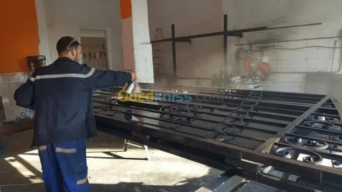 Toute travaux de Serrurier ,fer forgé.