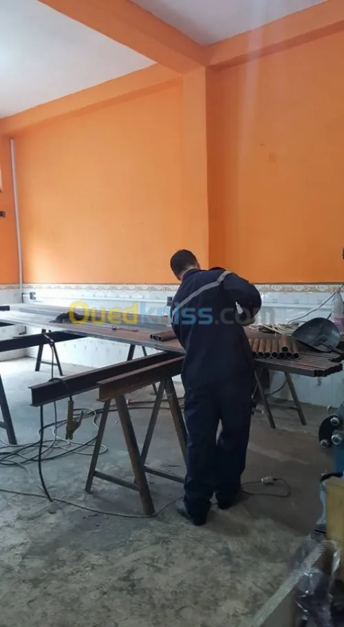 Toute travaux de Serrurier ,fer forgé.