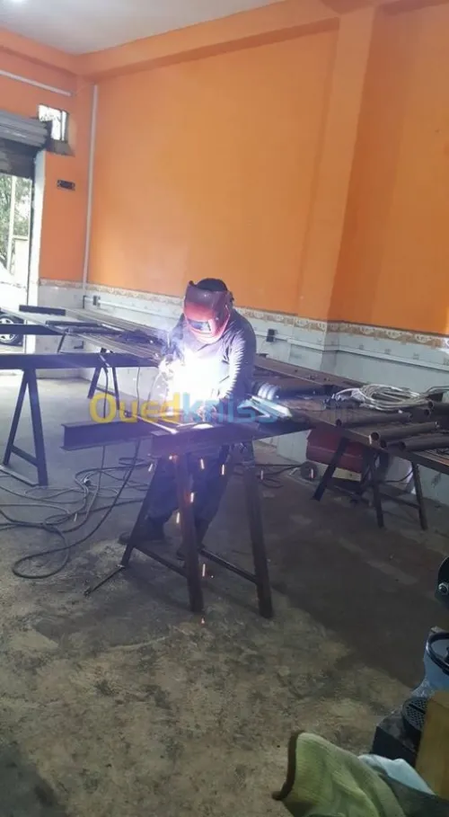 Toute travaux de Serrurier ,fer forgé.