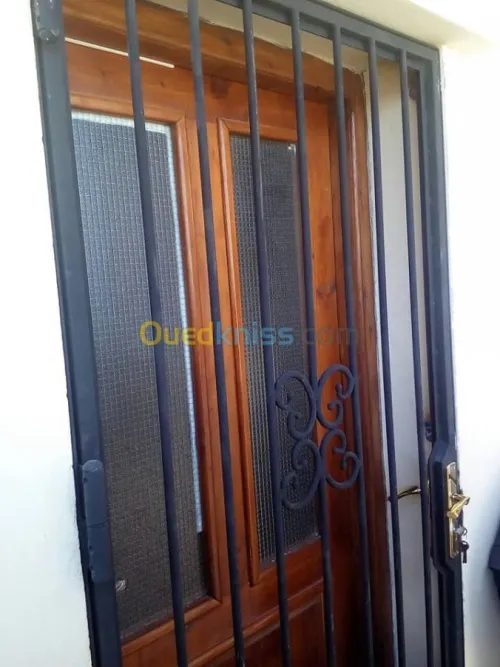 Toute travaux de Serrurier ,fer forgé.