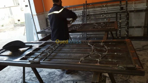 Toute travaux de Serrurier ,fer forgé.