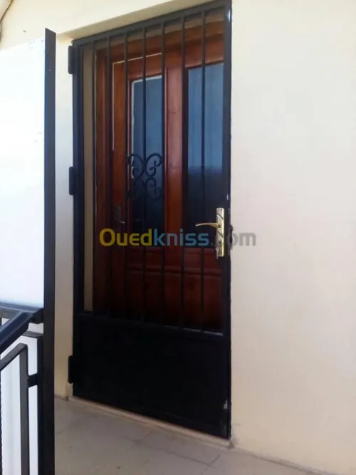 Toute travaux de Serrurier ,fer forgé.