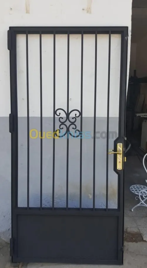 Toute travaux de Serrurier ,fer forgé.