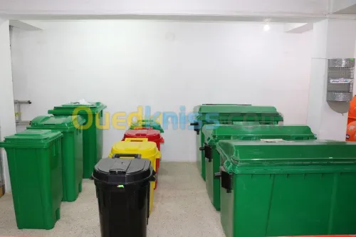 CONTENEURS / POUBELLES