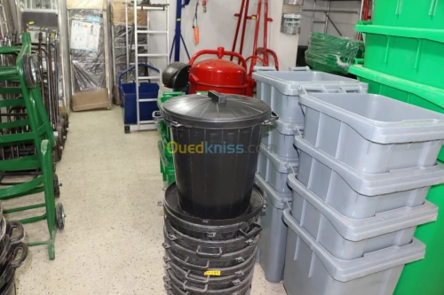 CONTENEURS / POUBELLES