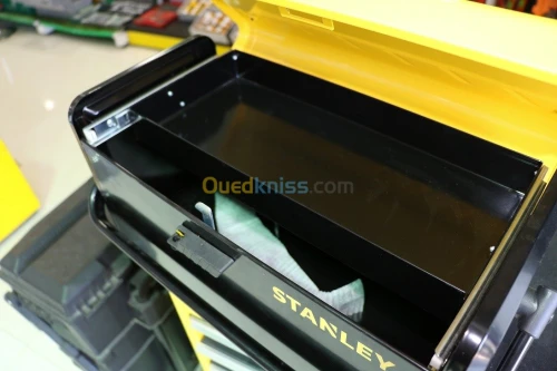 CAISSE A OUTILS / SERVANTE A ROUE 