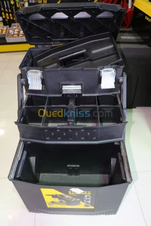 CAISSE A OUTILS / SERVANTE A ROUE 