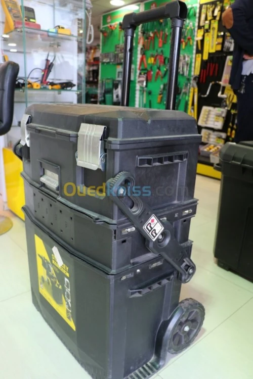 CAISSE A OUTILS / SERVANTE A ROUE 