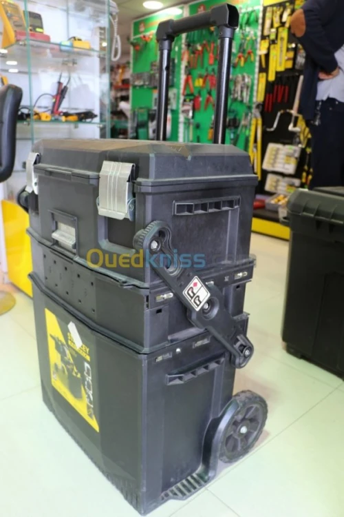 CAISSE A OUTILS / SERVANTE A ROUE 