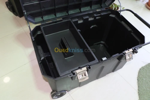 CAISSE A OUTILS / SERVANTE A ROUE 