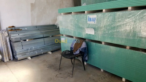 Knauf distribution ba13 hydrofuge vert