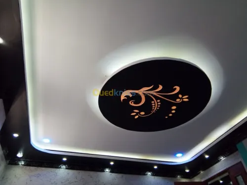 Faux plafond et décoration