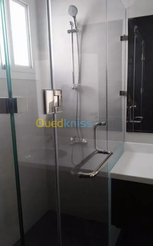  . vitres en verr trempé cabines de douche