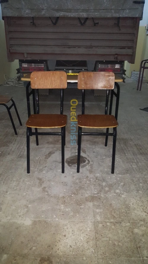 Fabrication chiases et tables scolaire
