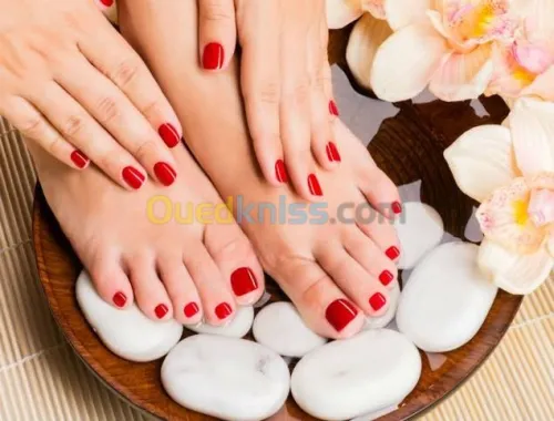 Esthéticienne manucure pedicure