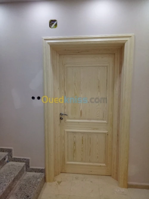 Menuiserie en bois Est