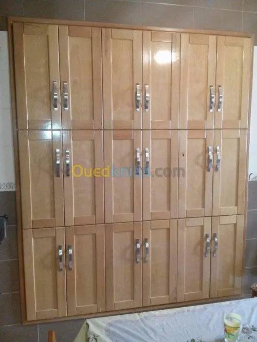 Menuiserie en bois Est